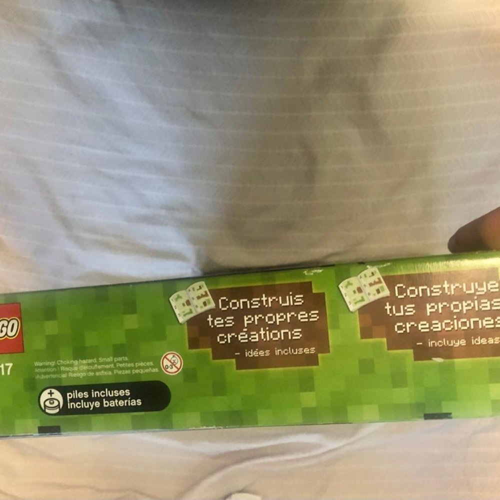 BRAND NEW: LEGO Minecraft 21117 SEALED * read description- somewhat damaged box* - Picture 3 of 6